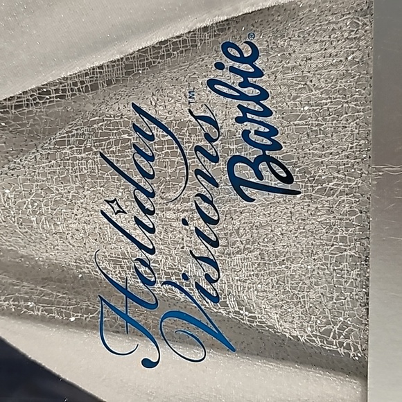 Winter Fantasy 1st in Series 2003 Special Edition Holiday Barbie - Picture 2 of 7